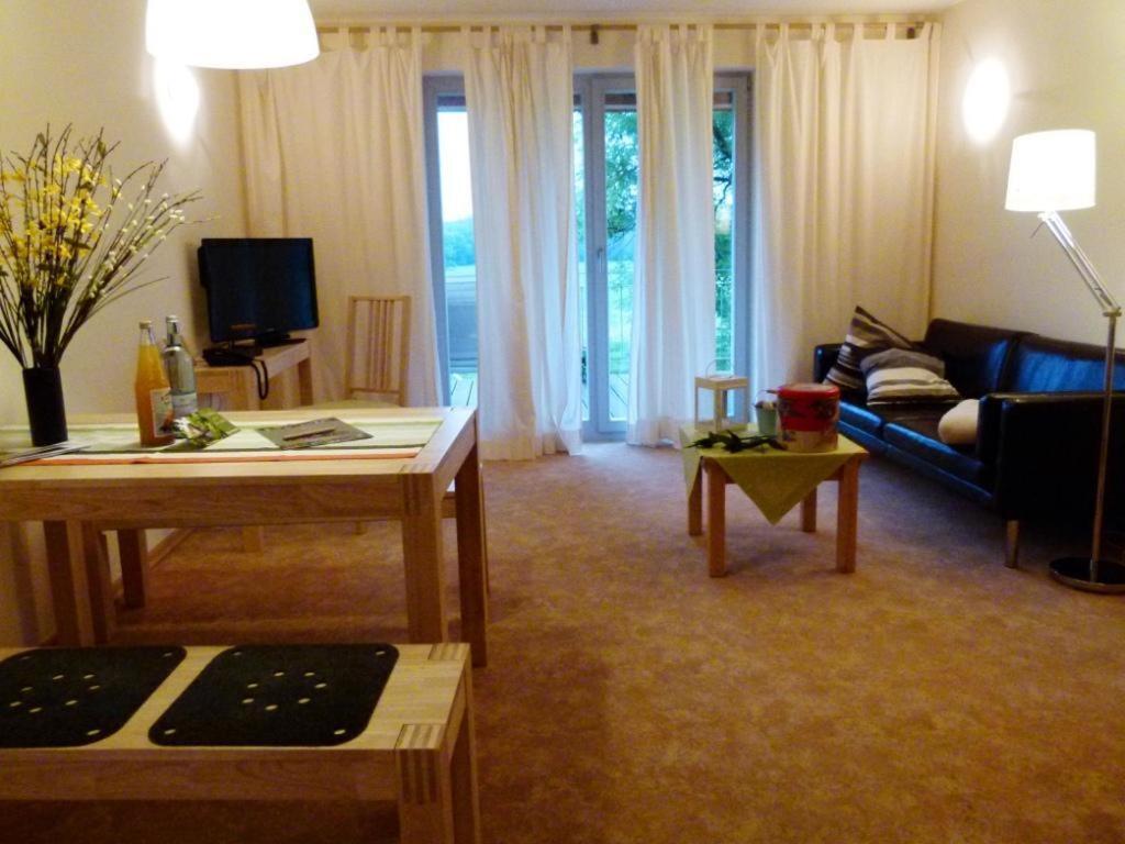 Hôtel Gutshof Woldzegarten Extérieur photo